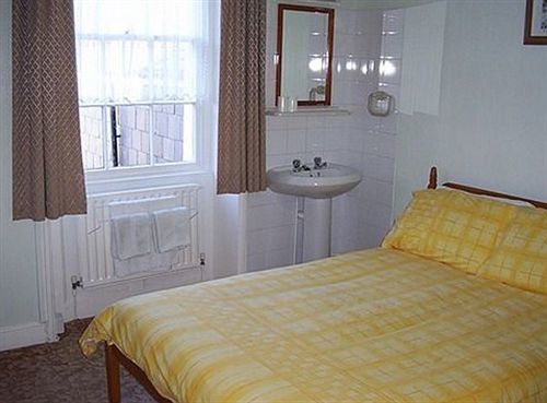 Olivers Guest House Weymouth Exterior photo